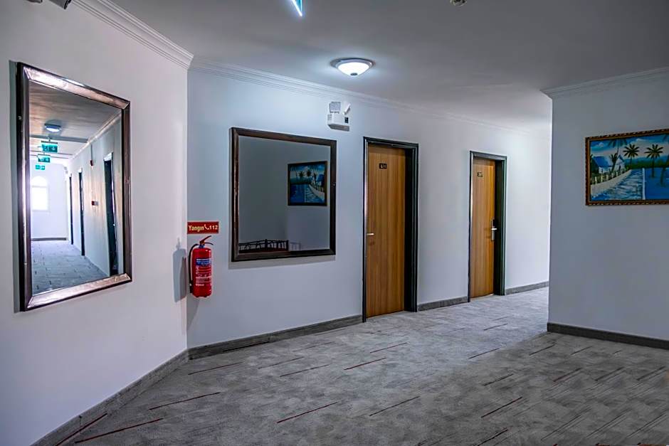 Mustis Royal Plaza Hotel