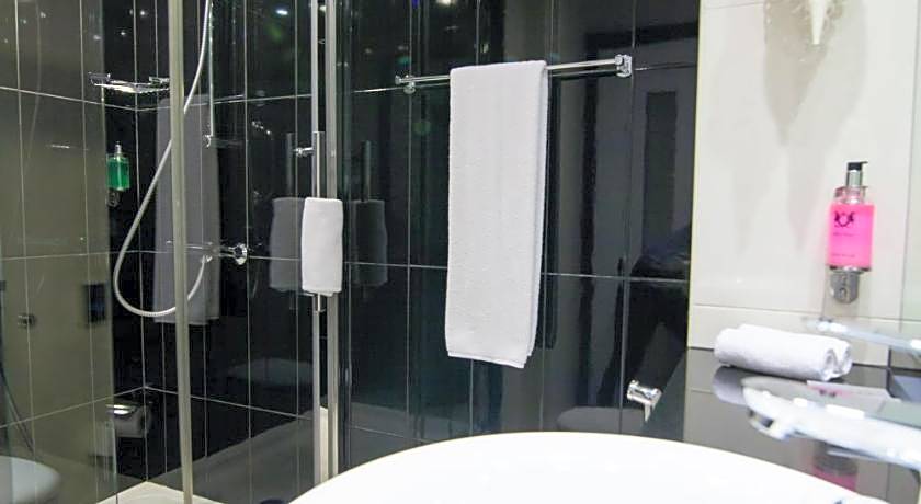 Holiday Bahrain Hotel