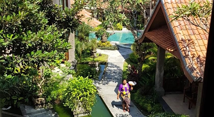Puri Mesari Hotel