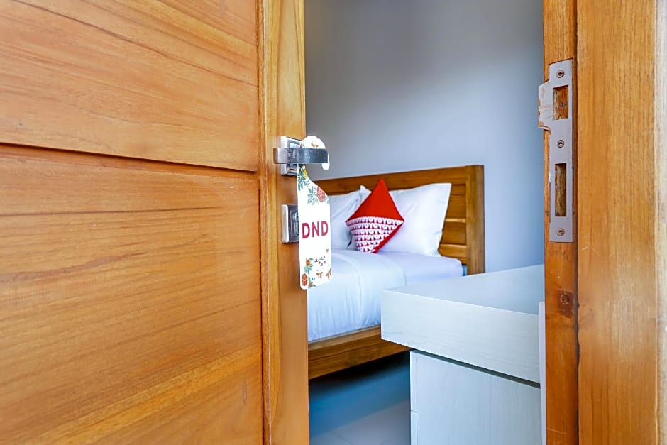 OYO 1200 Kencana Residence