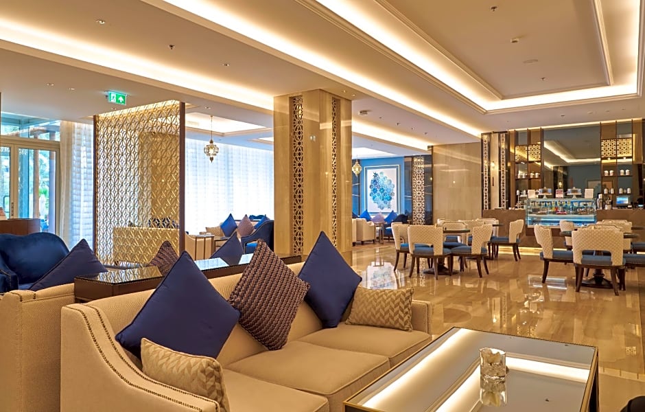 The Diplomat Radisson Blu Hotel Residence & Spa