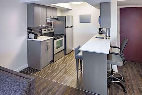 Specialty King Suite with Sofa Bed