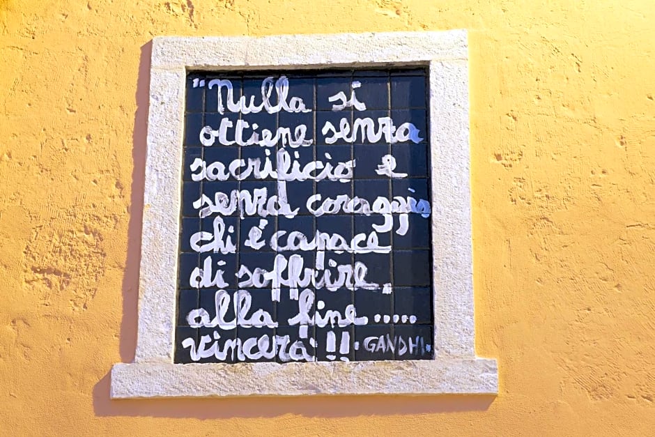 ROBERTO's Guest House