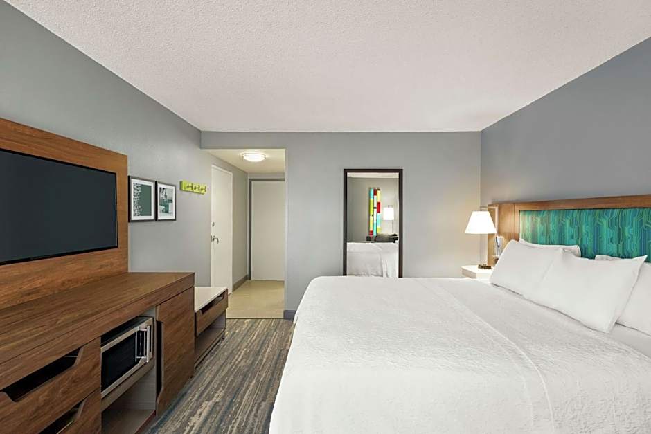 Hampton Inn By Hilton And Suites Ft. Lauderdale-Airport