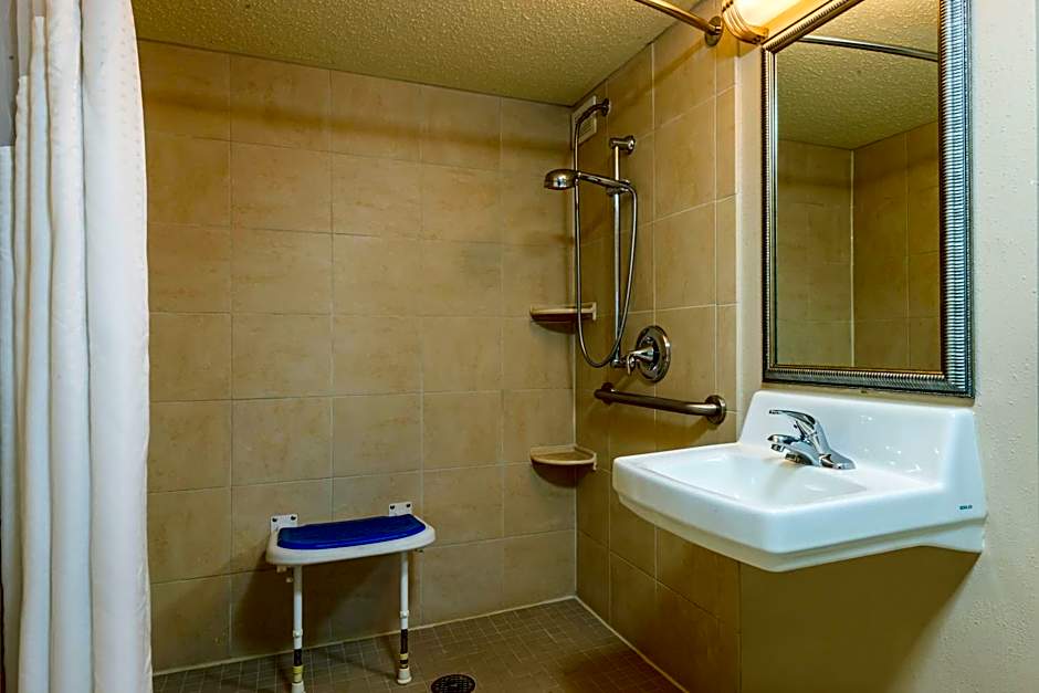 Holiday Inn New Orleans West Bank Tower By IHG