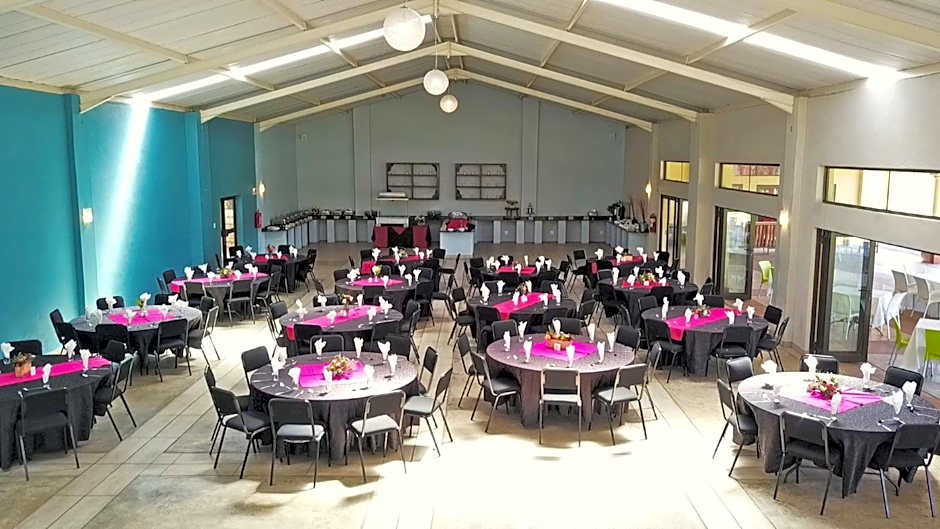 Floreat Riverside Lodge and Spa