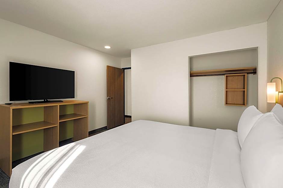 Spark by Hilton Fort Wayne