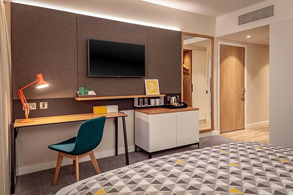 Holiday Inn London-Heathrow Bath Road By IHG