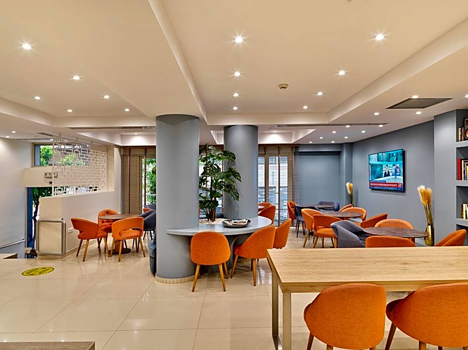 Phidias Piraeus Hotel