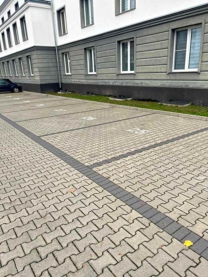 Hostel 24 Miejsca Parkingowe Noclegi Pracownicze.