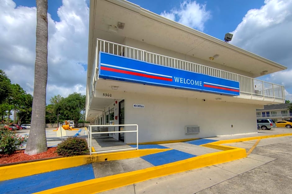 Motel 6-Orlando, FL - Winter Park