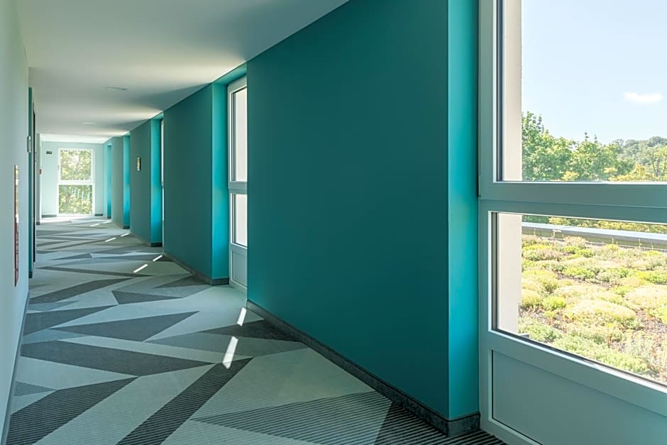 Holiday Inn - The Niu Seven Dusseldorf Ost By IHG