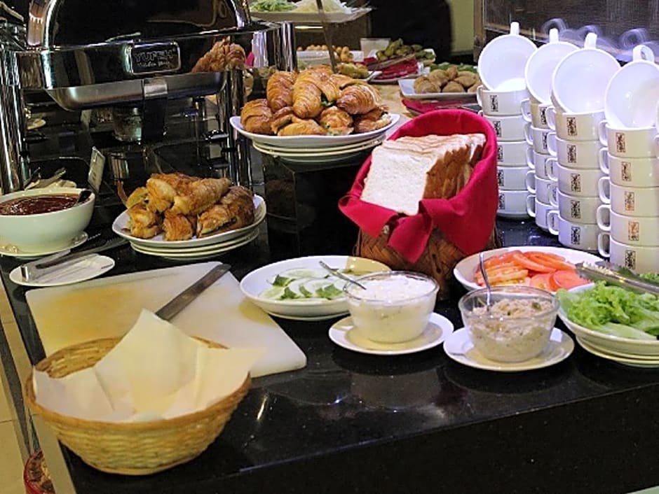 Symphony Suites Hotel