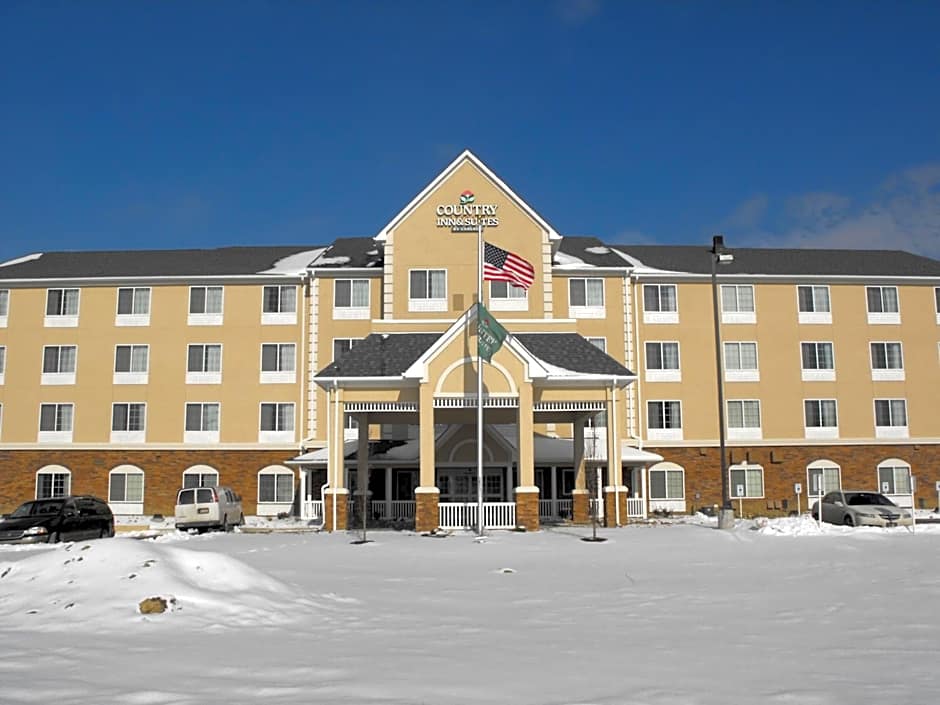Country Inn & Suites by Radisson, Washington at Meadowlands, PA