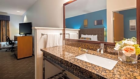 King Room with One Queen Bed and Sofa Bed - Bath Tub/Mobility Accessible