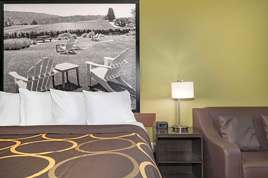 Super 8 by Wyndham Ukiah