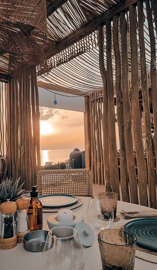 Kalia Beach Hotel Side