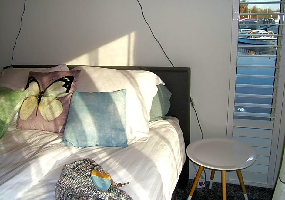 Watervilla Albertje – Amsterdam, NY