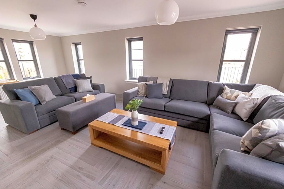 Westertonhill Lodges - Private Hot Tub Hire Available