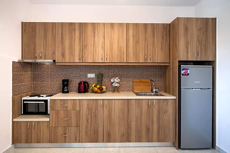 Bounatsa Studios & Apartments