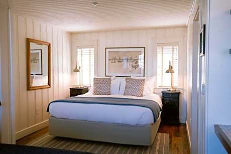 King Room with Balcony
