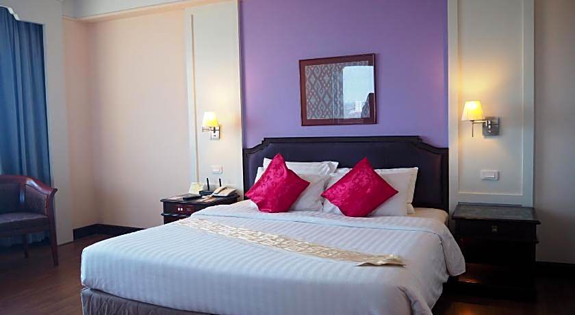 Charoen Thani Khon Kaen Hotel