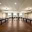 Wyndham Newport Hotel