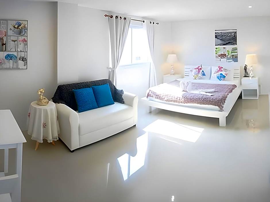 Chic Hotel Suratthani