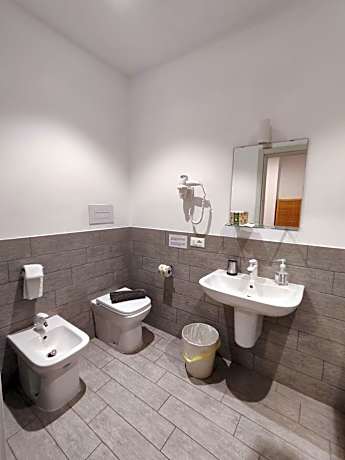 Two Connecting Double Rooms with Sea View