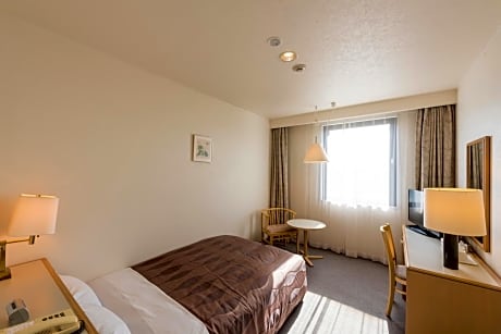 Double Room with Small Double Bed - Non-Smoking