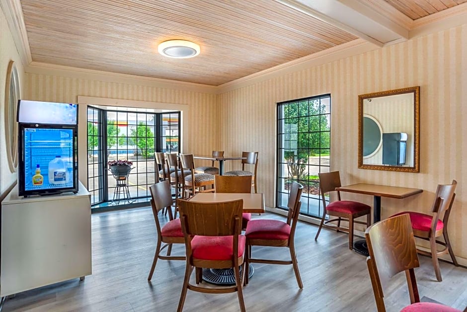 Econo Lodge Inn & Suites Philadelphia