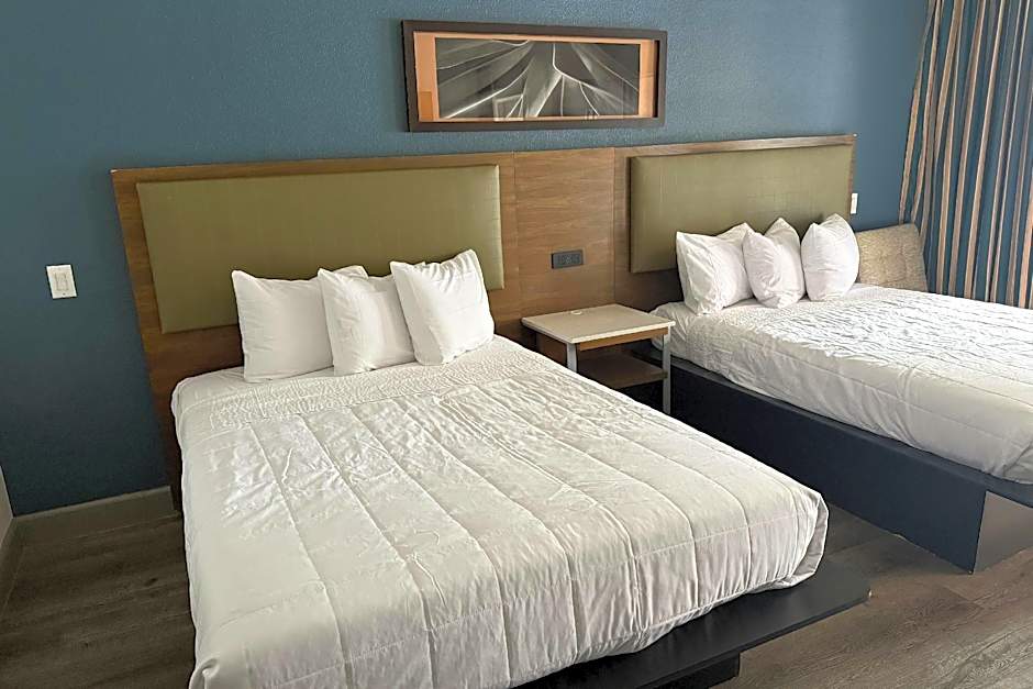 DTLV, a Baymont by Wyndham