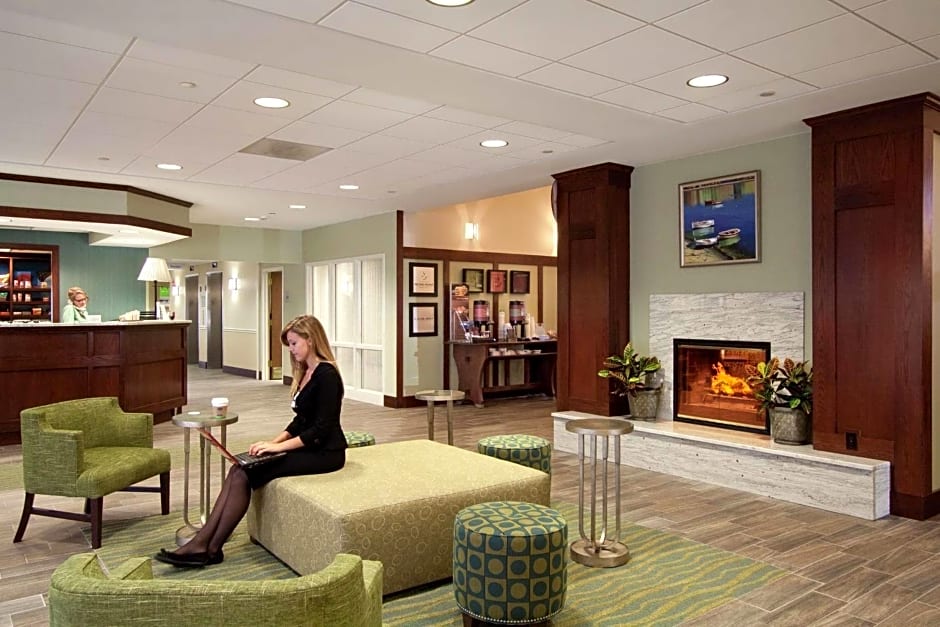 Hampton Inn By Hilton And Suites Providence/Warwick-Airport