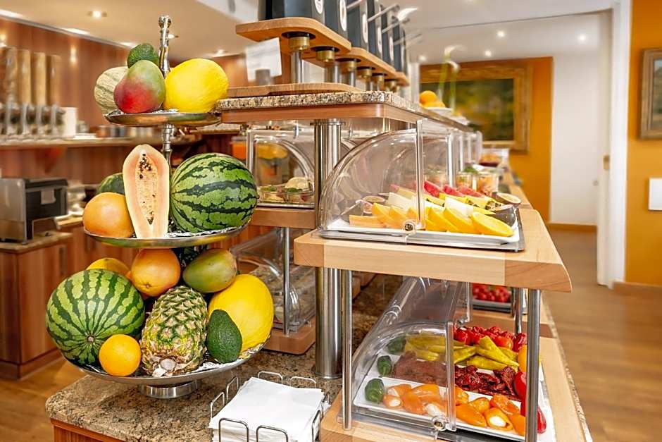 Tiptop Hotel Burgschmiet Garni