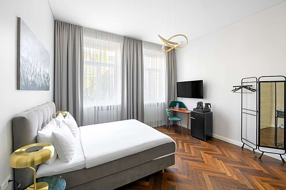 St Casimir Apartments