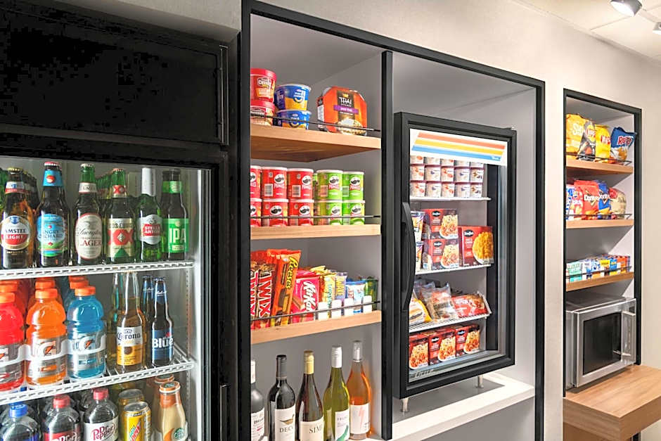 Courtyard by Marriott Cleveland Airport South