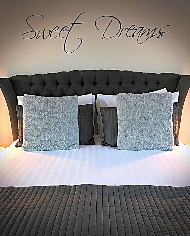 The Moorhead Bed & Breakfast