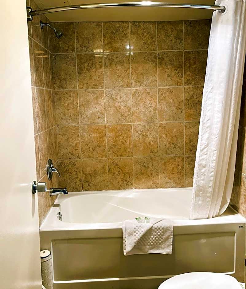 BCMInns - Peace River