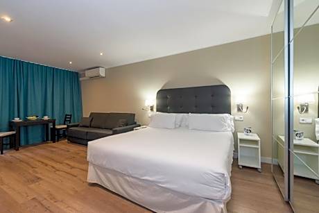 Loft with Terrace - Ground Floor