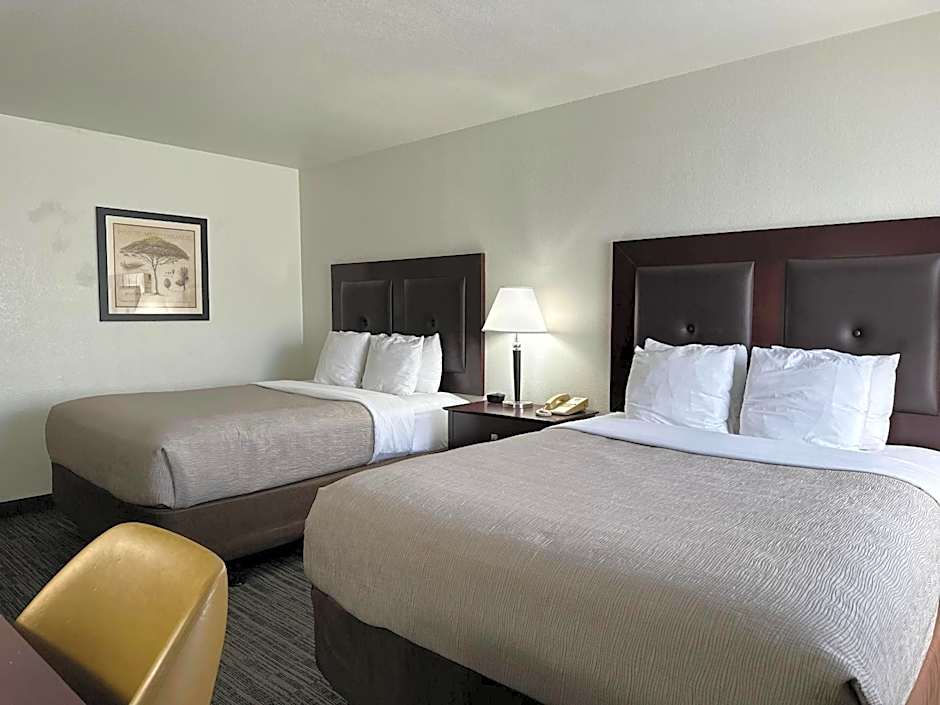 Quality Inn & Suites Everett