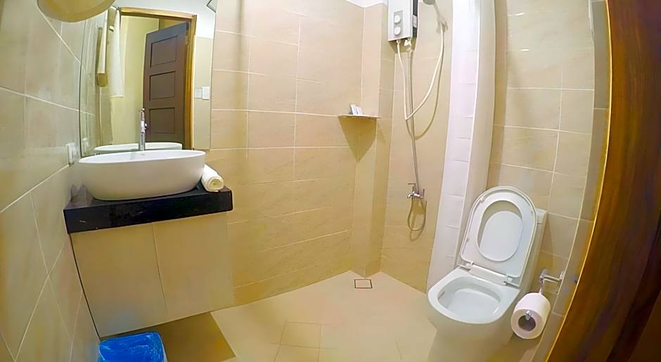 Golden Gate Suites