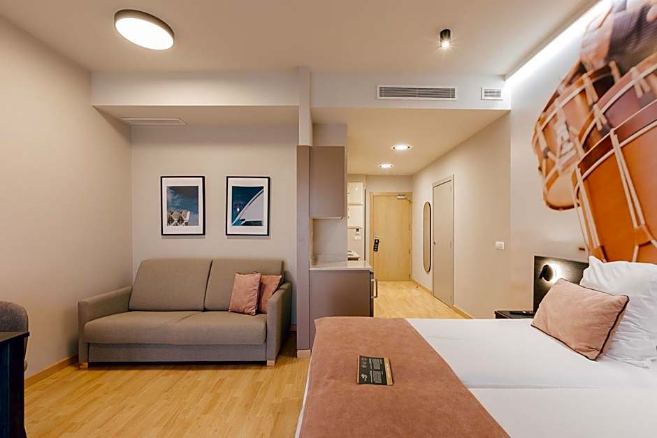 Palau Suites & Apartments