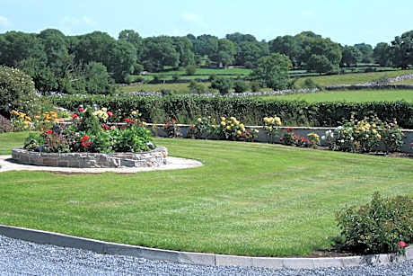 Villa Pio Accommodation Cong