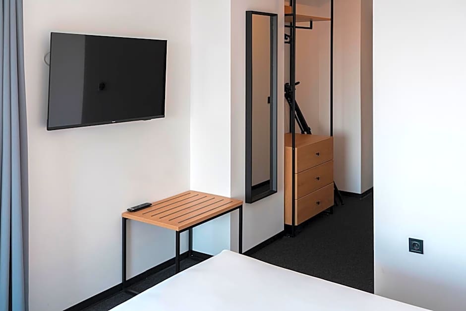 Hotel Campus 90 - Free Parking