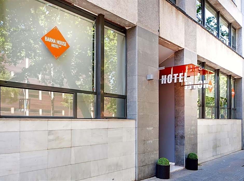 Barna House Hotel