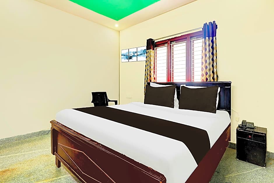 Akshaya Kanuru by Oyo – Vijayawada, IA