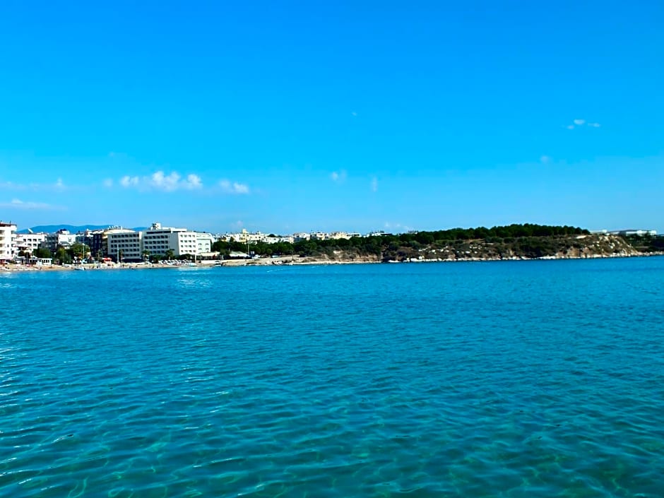 Tuntas Suites Altinkum