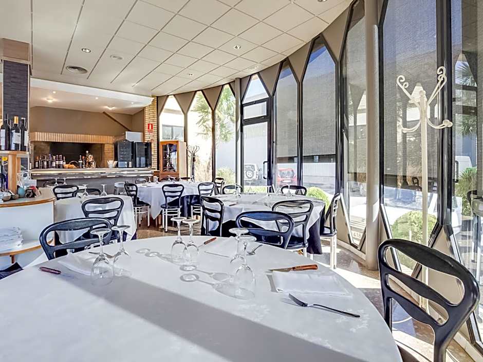 Hotel Restaurante Blanc I Negre 2