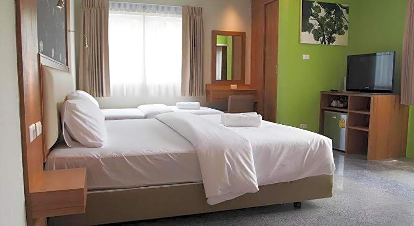 Phuket Ecozy Hotel