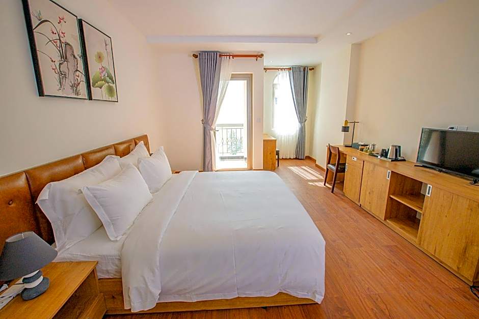 Sea Breeze Hotel & Villa